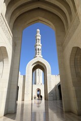Fototapeta na wymiar Sultan Qaboos Grand Moschee, Muscat, Oman