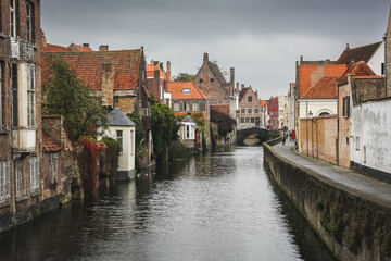 Fototapeta na wymiar Street in the historic centre of Bruges