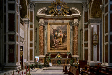 Fototapeta premium Side chapel of Basilica del Sacro Cuore di Gesù, renaissance revival styled church in Rome, Italy 