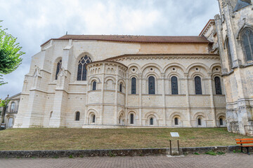 Fototapeta na wymiar Basilique Saint-Eutrope de Saintes, Charente-Maritime