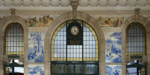 Sao Bento railway station decorated with azulejos, Porto, Portugal