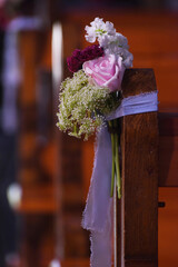 bouquet d&eacute;coration mariage &agrave; l'&eacute;glise