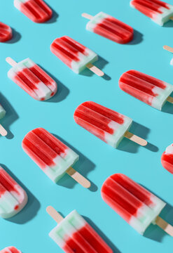 Red and white popsicles wallpaper