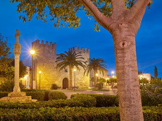 Porta del Moll, Alcudia, Mallorca, Balearen, Spanien - obrazy, fototapety, plakaty