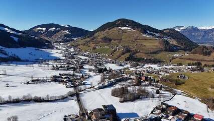 Übergang Winter Frühjahr in Niederau Wildschönau 