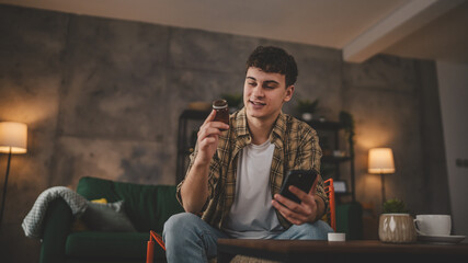 one man take vitamin supplements or medicine drugs at home with water