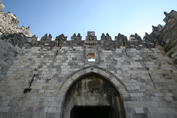 Fototapeta na wymiar Damascus gate in the old city of Jerusalem, Israel
