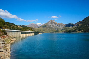 Lac et barrage de Roselend, été 2008, Savoie, France