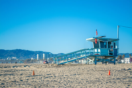 Lifeguard tower under a blue sky at in Los Angeles