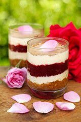 Rose tiramisu.