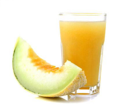 Melonensaft isoliert auf wei&szlig;en Hintergrund, Freisteller