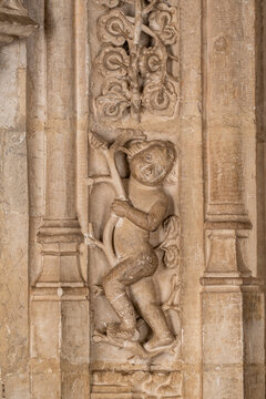 querubin desnudo, claustro del Monasterio de San Juan de los Reyes, Toledo, Castilla-La Mancha, Spain