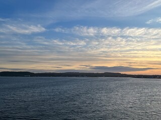 Fototapeta premium sunset over the sea