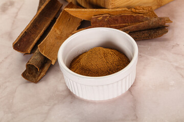 Natural Cinnamon powder with sticks