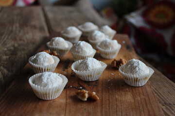 Bombones blancos, galletas