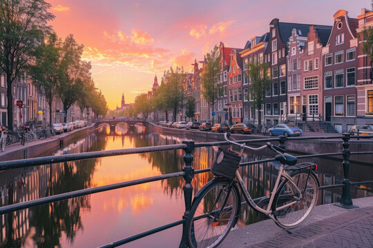 Tranquil Amsterdam canals at dawn, reflecting the city's charm © Veniamin Kraskov
