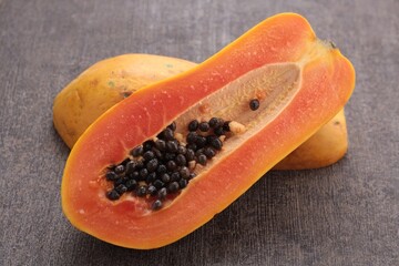 fresh papaya