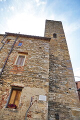 Fototapeta na wymiar Seretti tower in Vicopisano, Tuscany, Italy