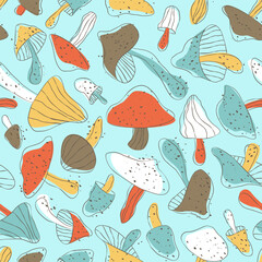 Pattern with mushrooms of different shapes. Seamless pattern of mushrooms scattered on the background. Fabric design. Flat vector illustration.