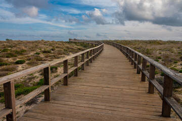 Fototapeta premium Alvor Boardwalk and Estuary Trail, Alvor, Algarve, Portugal