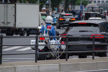 渋谷一丁目の青山通りから表参道方面を望む
