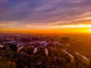 Foto dal drone San Donato Milanese, Milan, Italy. Aerial view Cityscape at Sunset 