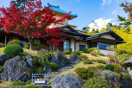 日本の風景・秋　紅葉の箱根美術館　神仙郷