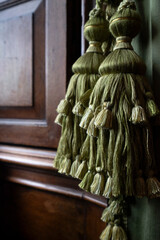 Curtain embrasse with tassel. Green. Decorative piece that keeps curtains neatly together thanks to an elegant knot
