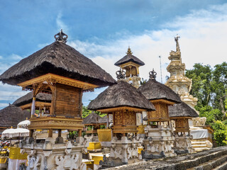 Obraz premium Decorated Hindu temple Pura Penataran, Ped, Nusa Penida, Indonesia.