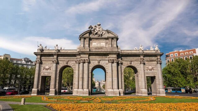 Madrid Spain time lapse, city skyline at Puerta de Alcala