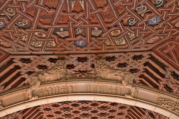 Toledo: Chiostro interno del Monasterio de San Juan de los Reyes -  Spagna