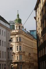 Fototapeta na wymiar Architecture in the downtown of Vienna