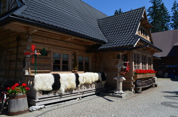 Piękny góralski dom drewniany, Zakopane, Polska - 734082239