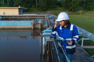 Environmental engineers work at wastewater treatment plants,Water supply engineering working at Water recycling plant for reuse,Check the amount of chlorine in the water to be within the criteria.