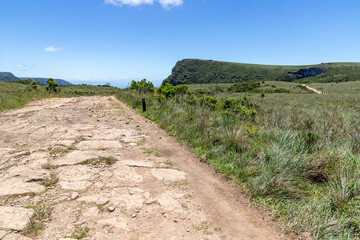 Trail around Fortaleza Canyon