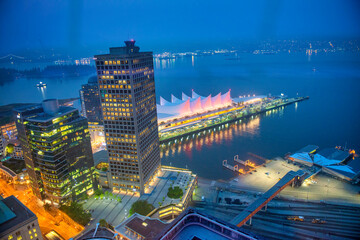 Vancouver aerial skyline at night, British Columbia, Canada - obrazy, fototapety, plakaty