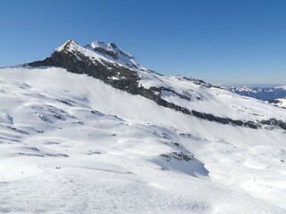 Fototapeta na wymiar High alpine ski area in the French alps