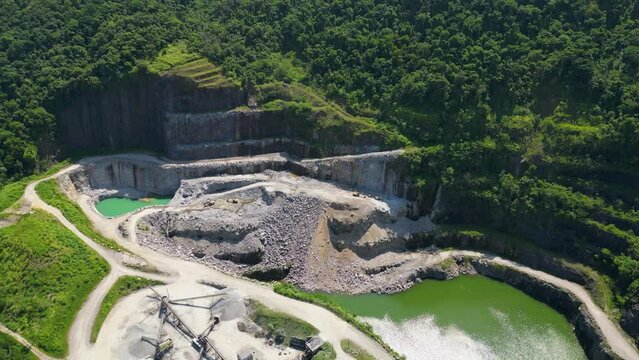quarry rock exctraction Open-pit mining