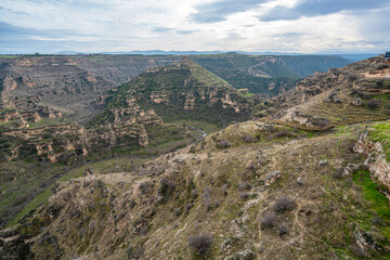 Obraz premium Ulubey Canyon is a nature park in the Ulubey and Karahallı of Uşak, Turkey. The park provides suitable habitat for many species of animals and plants and is being developed as a centre for ecotourism.