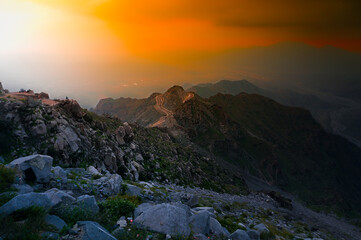 Obraz premium A Beautiful Landscape view of a Mountain road from Al Hada, Taif , Saudi Arabia 