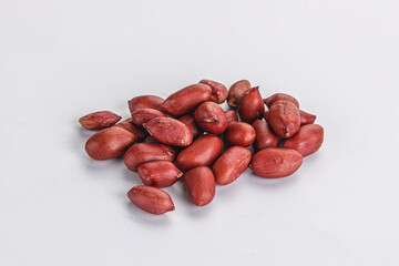 Raw peanut heap for roast