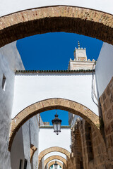 Arche en pierre dans la Médina de Tunis