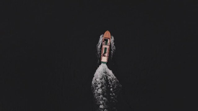 Boat with passengers on Como lake