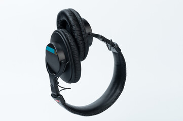 Wireless black leather professional headphones