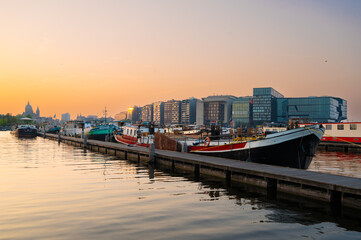 Fototapeta na wymiar Cityscape of the center of the capital Amsterdam. Port Amsterdam 