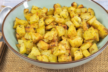 pommes de terre rissolées, en gros plan