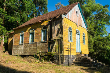 Fototapeta na wymiar Old wooden Catholic church from the Lagoas community in the countryside of Sao Francisco de Paula, Serra Gaucha (South of Brazil)