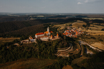 Thüringen - Luftaufnahme der Leuchtenburg bei Kahla
