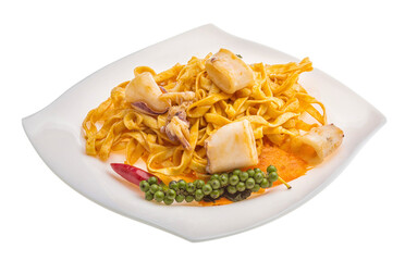 Fried noodles with calamari