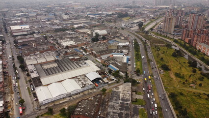 Obraz premium Bogotá streets, skies and buildings taken from above